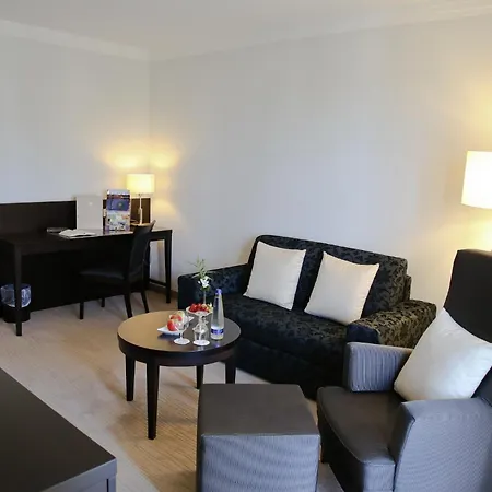 Holzapfel Hotel