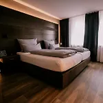 ホテル Holzapfel 4*