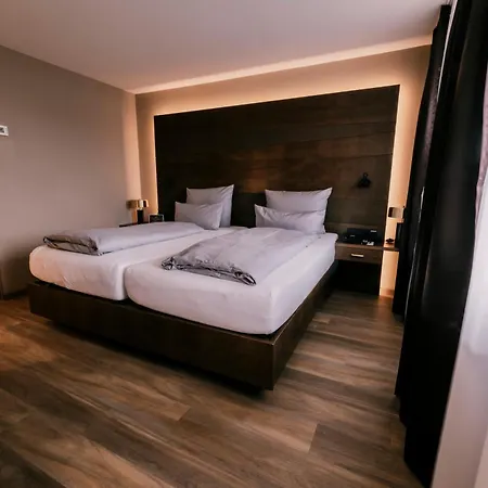 Holzapfel Hotel