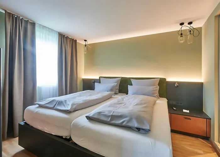 Holzapfel Bad Fussing